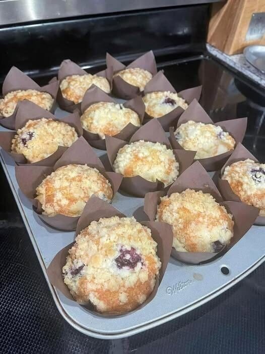 High-Protein Low-Carb Blueberry Streusel Muffins