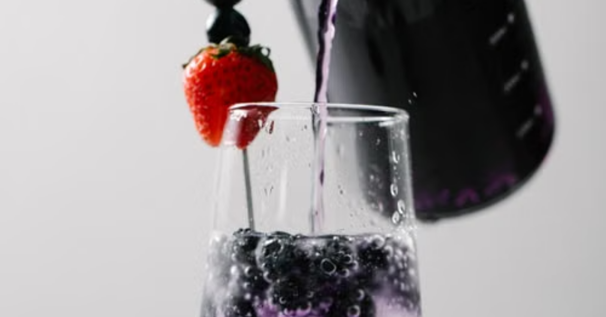 Low-Carb Purple Cabbage Blueberry Smoothie – High Protein Refresher